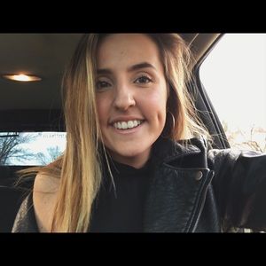 Meet your Posher, Bella